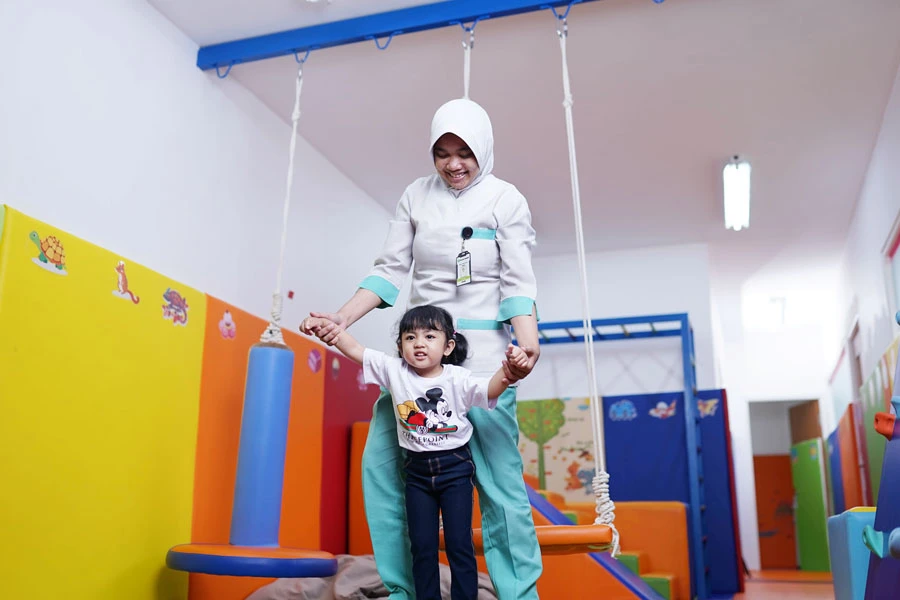 Tahapan Tumbuh Kembang Anak yang Perlu Dicermati